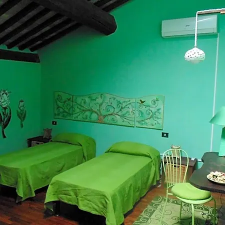Il Giardino Del Borgo Bed & Breakfast 3*