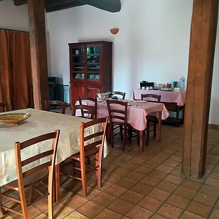 Il Giardino Del Borgo Panzió Veiano
